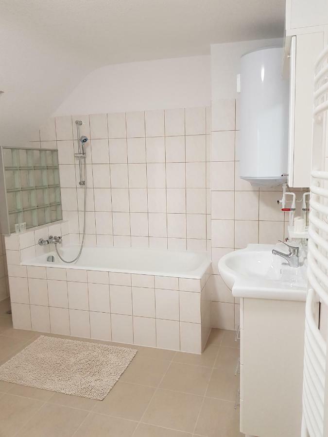 Ferienwohnungen Albstadt Bagian luar foto
